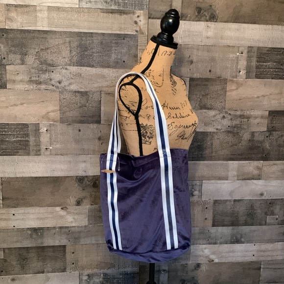 PINK Victoria’s Secret Velour tote with striped handles - Picture 13 of 15